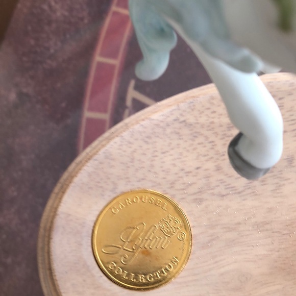 Lefton carousel - Picture 5 of 5